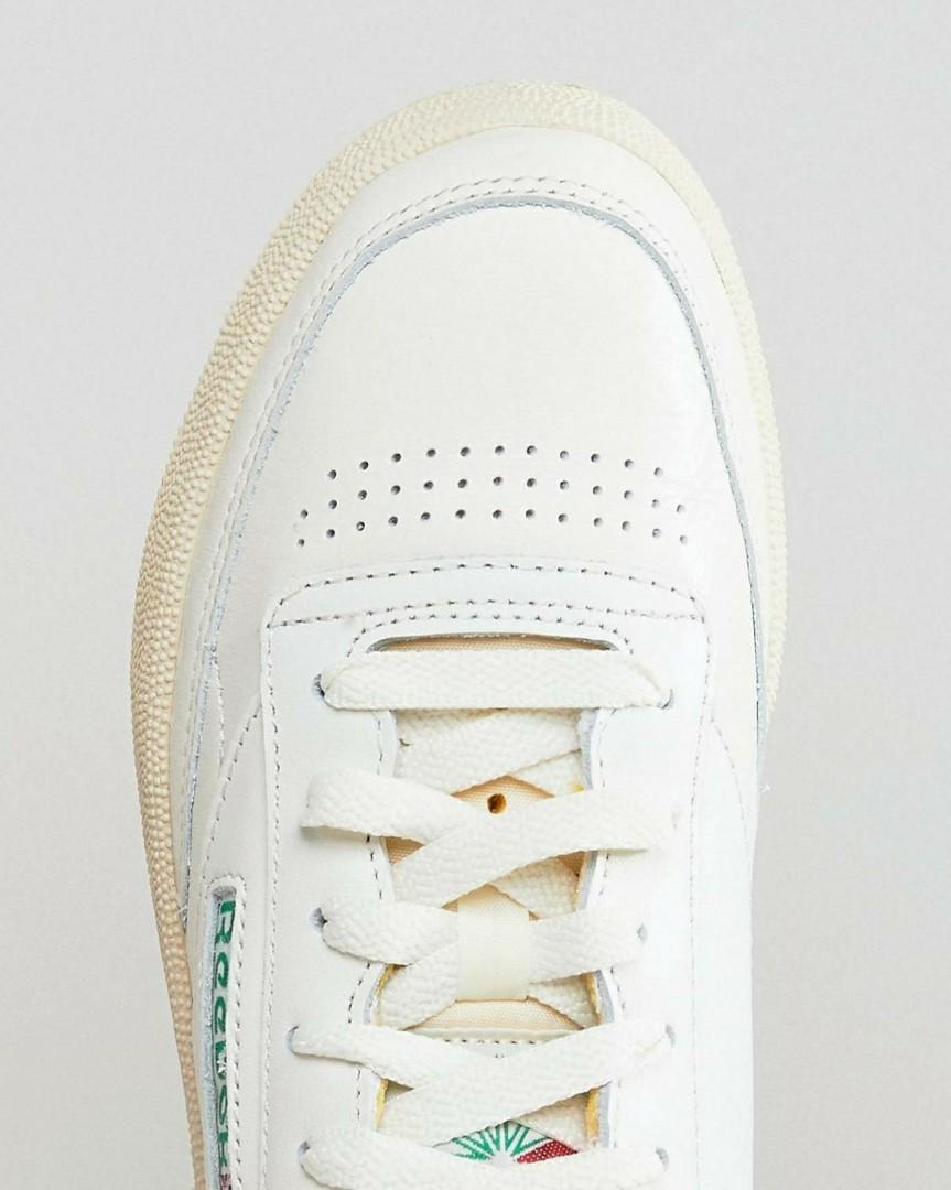 Reebok classic club c discount vintage trainers in chalk