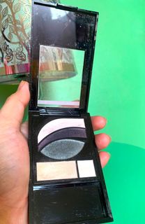 (Category: ) located in . Submitted by Tins_preloved (Listing ID 1185372348, Image 1). Description: .