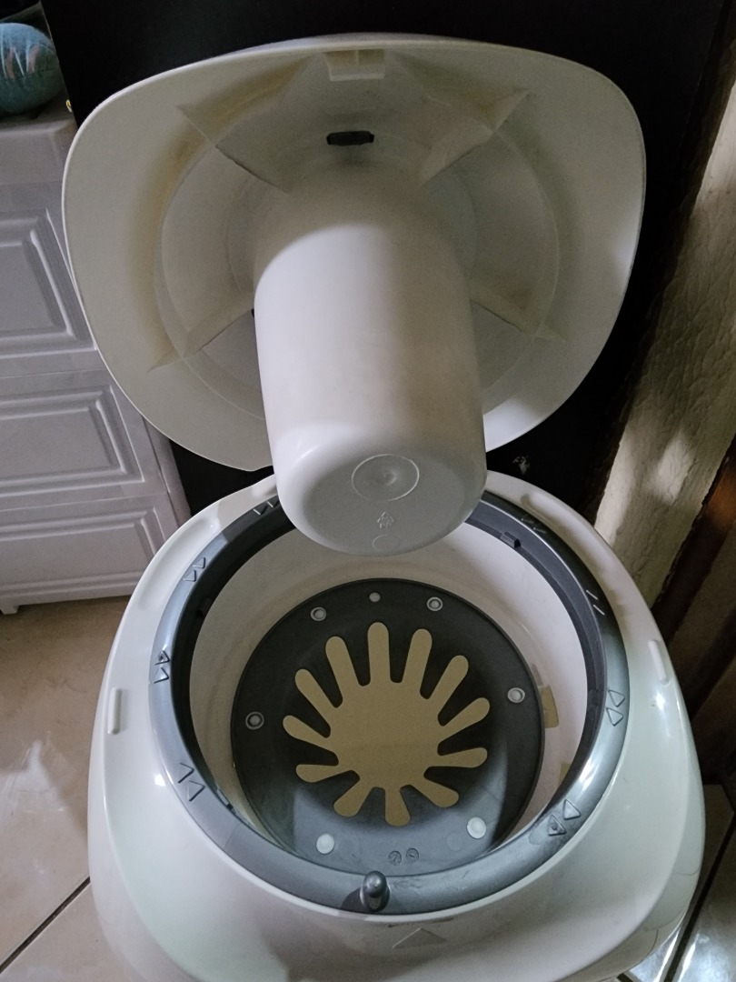 Sangenic nappy bin, Babies & Kids, Baby Nursery & Kids Furniture, Other