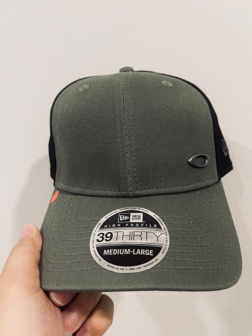 Oakley 39thirty top