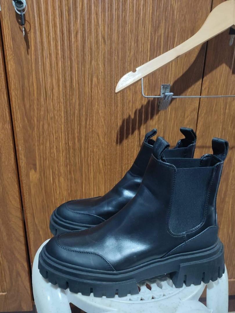 Zara authentic boots (Category: Boots) located in Bayombong. Submitted by nicsxoxo7 (Listing ID 1185444394, Image 3). Description: pristine condition,no flaws barely used 6.5 talaga ako pero kasya din 😁 38 on tag (this may fit 6.5-8).