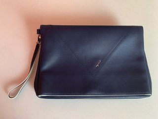 （分類：）位於 。 由 drevilpenguin 提交（商品編號 1185573595，圖片 1）。簡介： 。