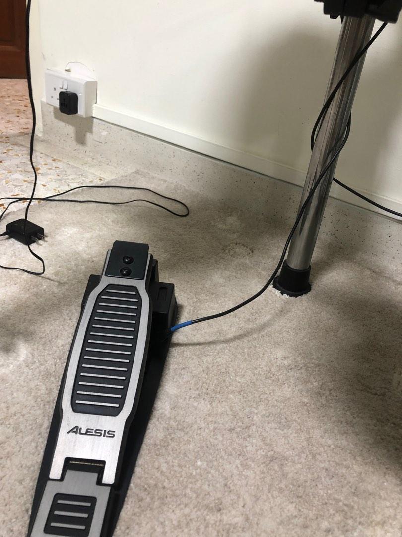 Alesis Electronic Drum set, Hobbies & Toys, Music & Media