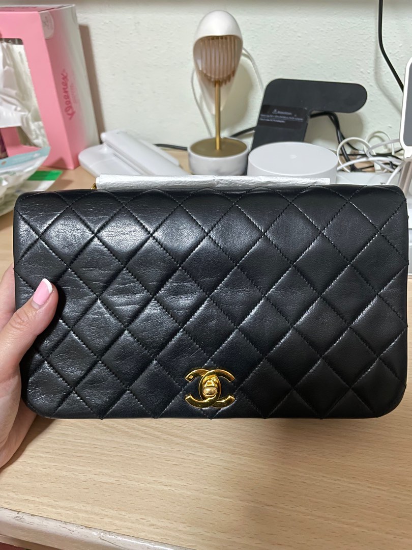 Authentic Vintage Chanel Classic Full Flap 23cm Bag (Black Lambskin, 24K Gold  Hardware) (with Hologram Sticker, Japan Gold Foil Sticker, Dustbag, Box,  Zeko Authentication Certificate), Luxury, Bags & Wallets on Carousell