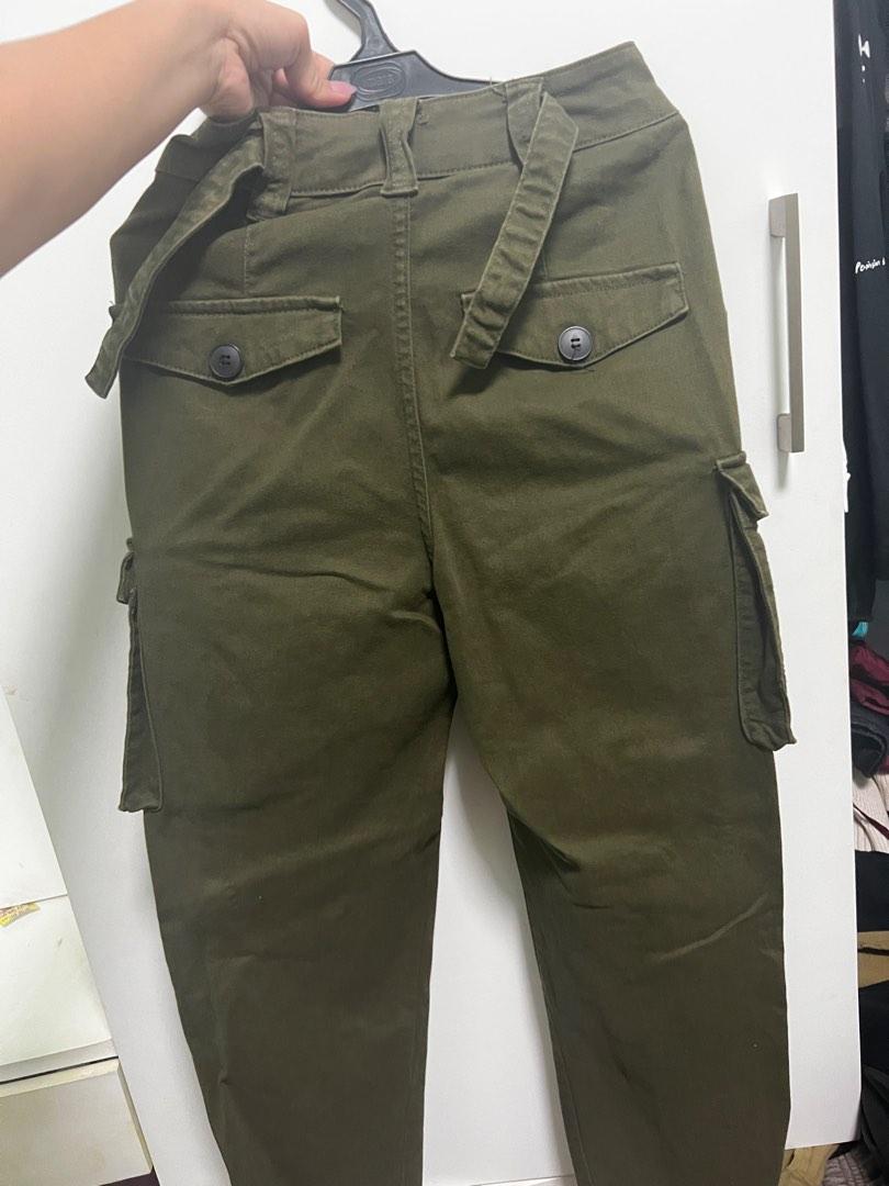 BERSHKA GREEN CARGO PANTS, Women's Fashion, Bottoms, Jeans on Carousell