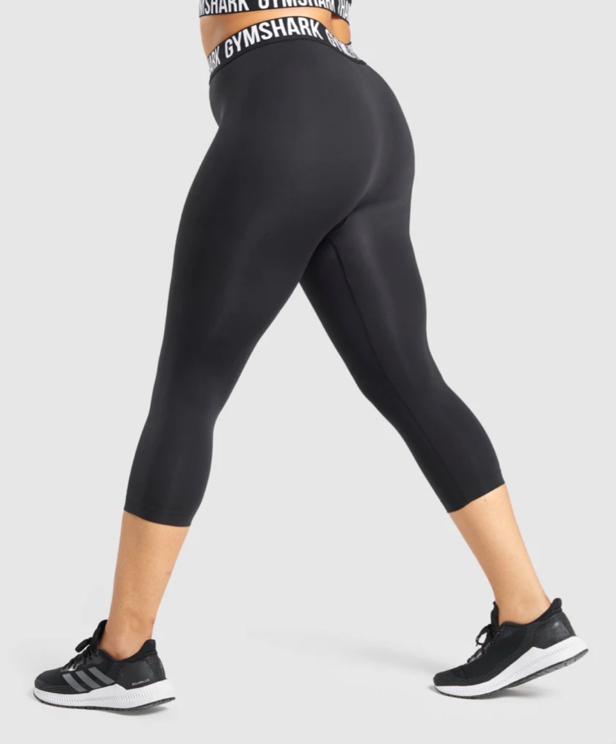 BNWOT Gymshark Fit Seamless Cropped Leggings - Black, Women's Fashion,  Activewear on Carousell