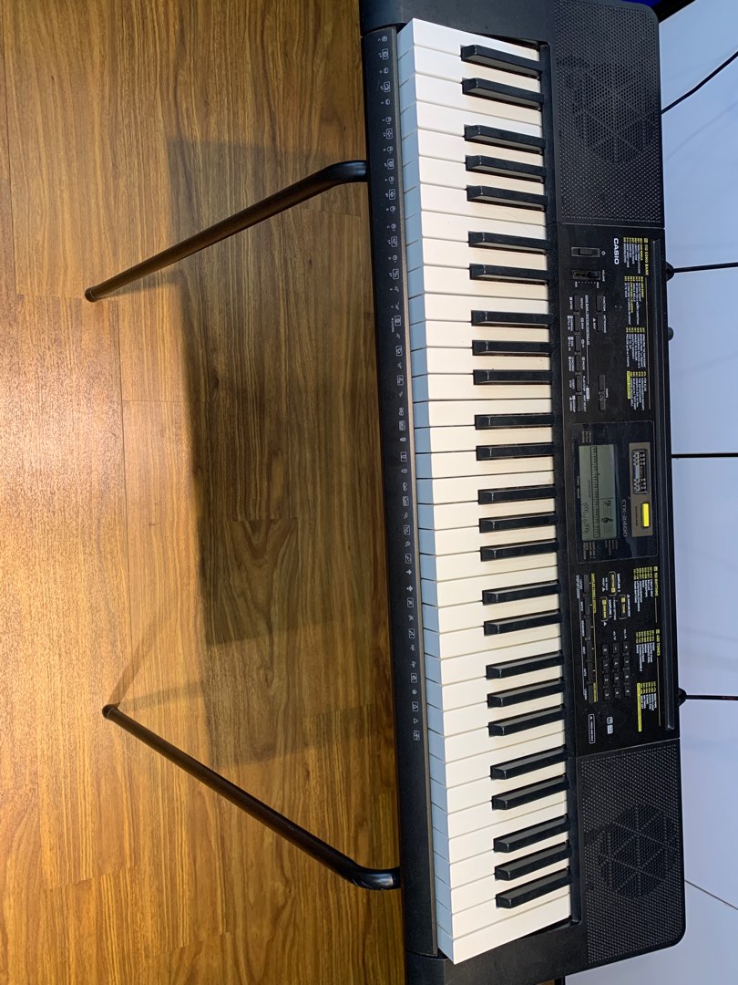 Casio Keyboard with stand, Hobbies & Toys, Music & Media, Musical
