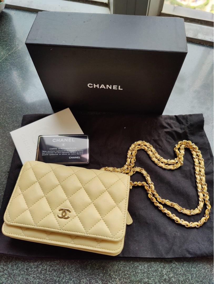 🈹🈹🈹Chanel WOC yellow 小雞黃wallet on chain, 名牌, 手袋及銀包