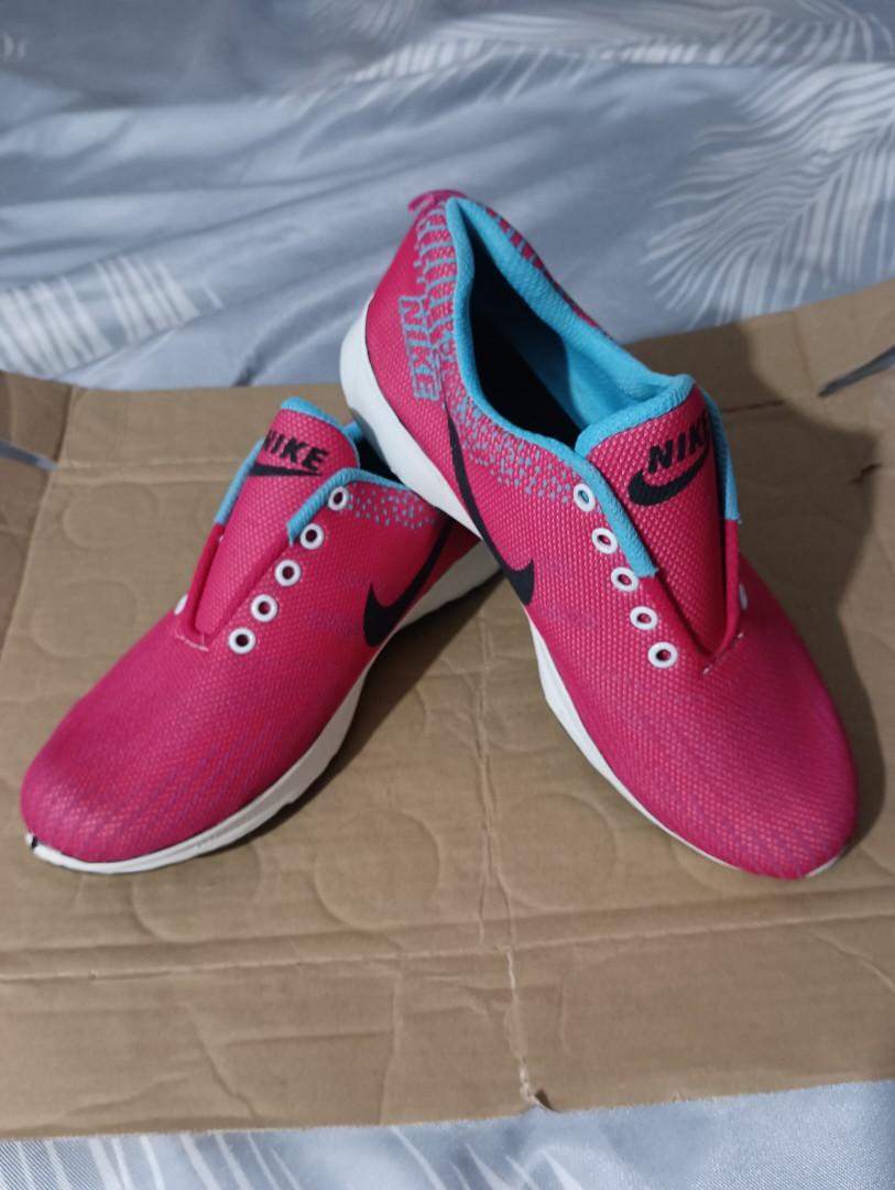 Cheap women sneakers top
