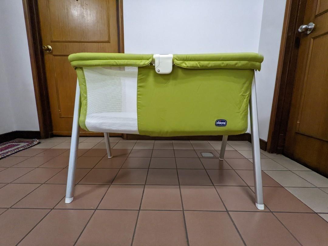Chicco lullago store travel bassinet