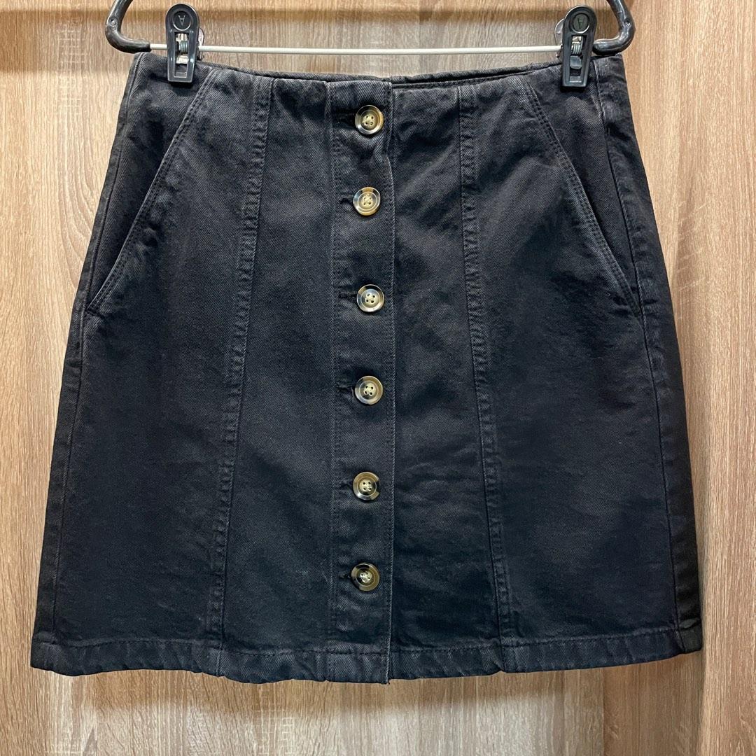 Button down black denim skirt top
