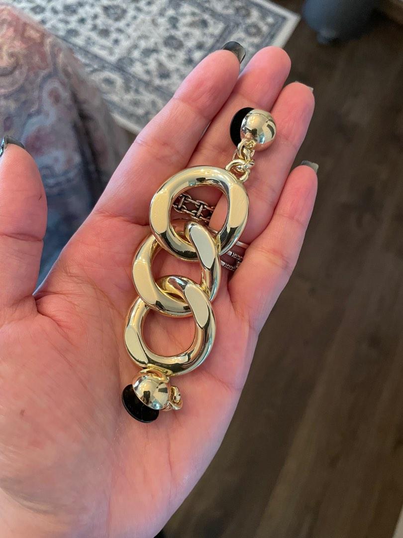 Crocs jibbitz gold chain original, Men's Fashion, Footwear, Shoe