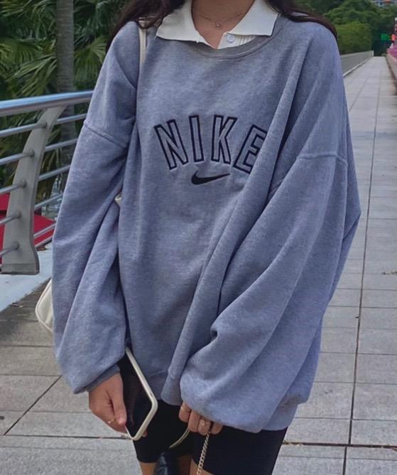 Aesthetic nike jumper best sale