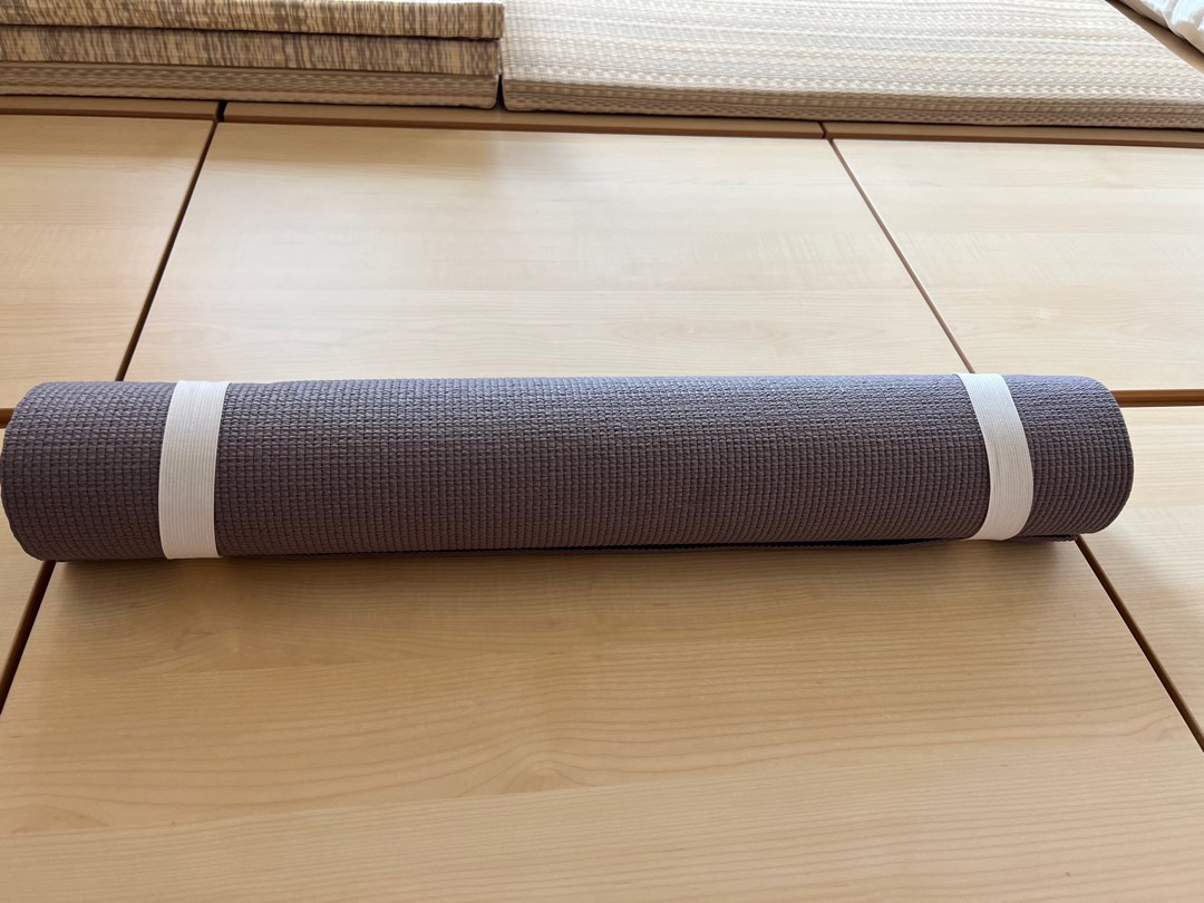Decathlon 40/18 yoga mat, Sports Equipment, Exercise & Fitness