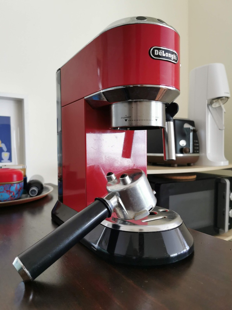 Delonghi Dedica Espresso Machine Coffee Maker Red, TV & Home Appliances