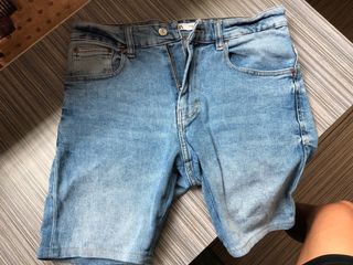 (Category: ) located in . Submitted by cwsxx (Listing ID 1185661860, Image 1). Description: .
