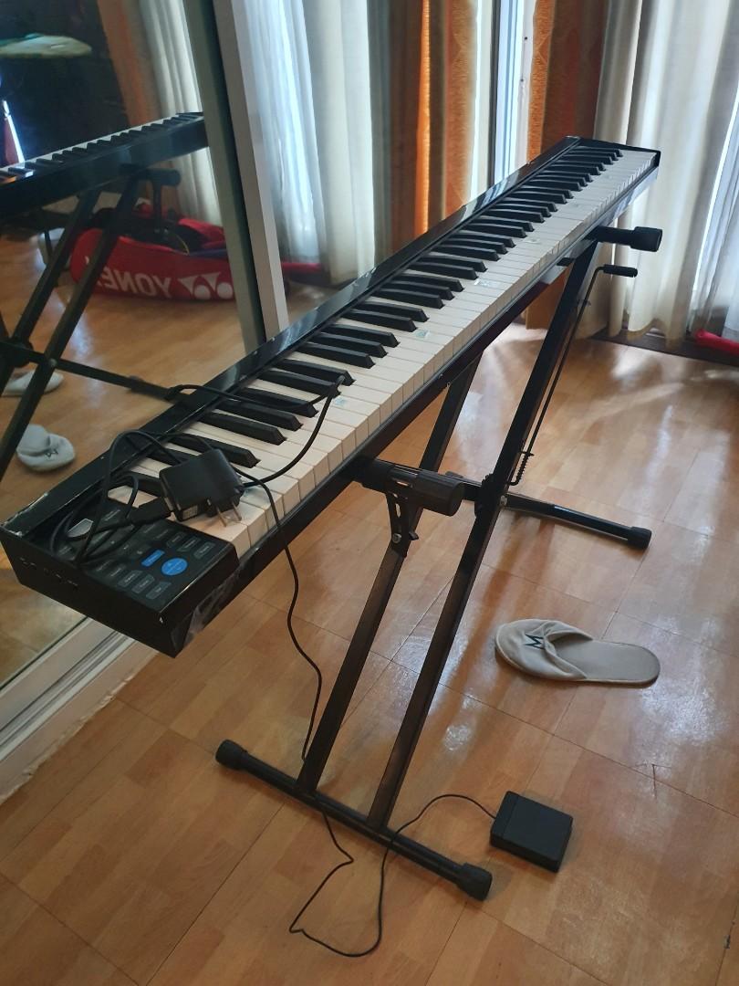 ELECTRIC KEYBOARD WITH STAND, Hobbies & Toys, Music & Media, Musical