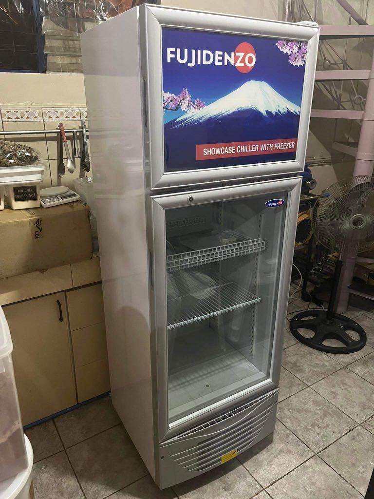 Fujidenzo Showcase Chiller with Freezer SUF100A, TV & Home Appliances