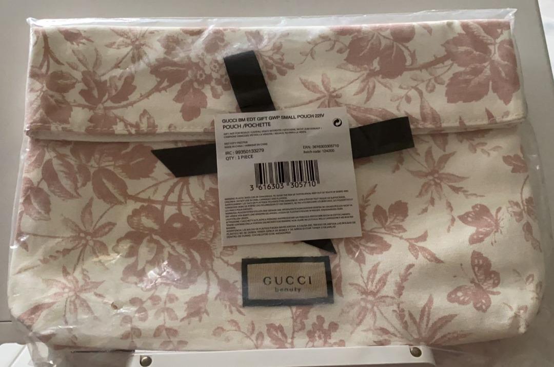 GUCCI LINEN POUCH GWP, Women's Fashion, Bags & Wallets, Purses ...