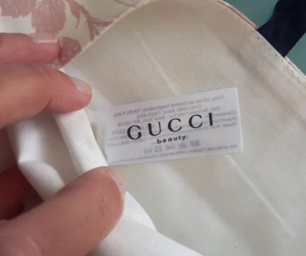 GUCCI LINEN POUCH GWP, Women's Fashion, Bags & Wallets, Purses & Pouches on  Carousell