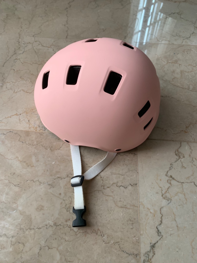 Helmet for rollerblade practice, Sports Equipment, Sports & Games