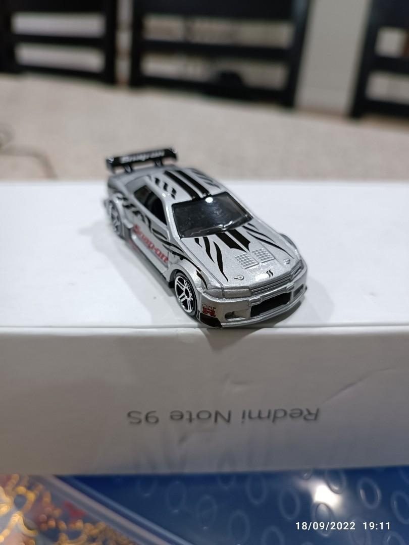 Hot wheels snap on skyline cheap