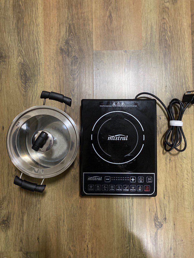Induction Cooker and a pot, Furniture & Home Living, Kitchenware