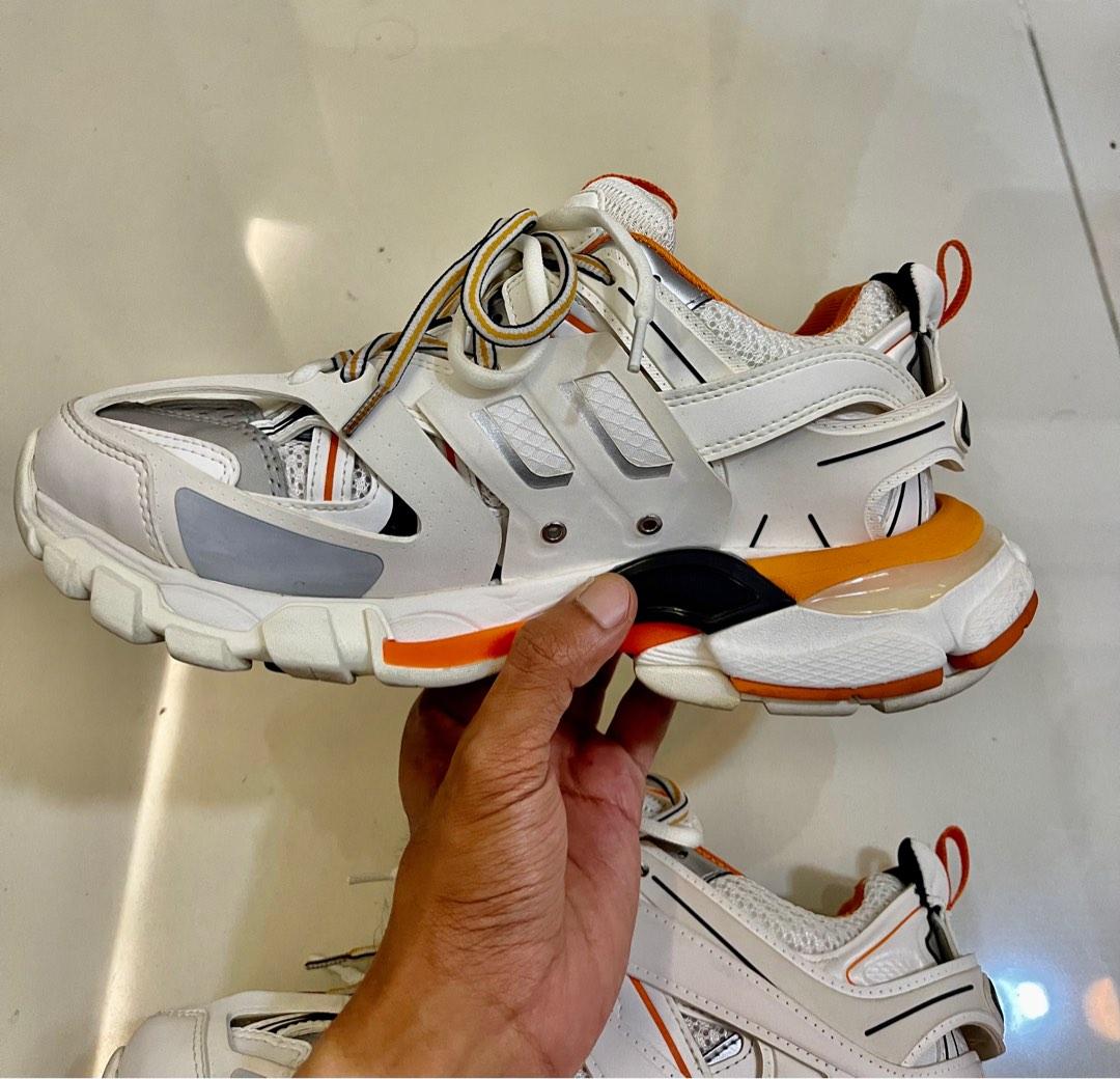 Balenciaga track shop v1