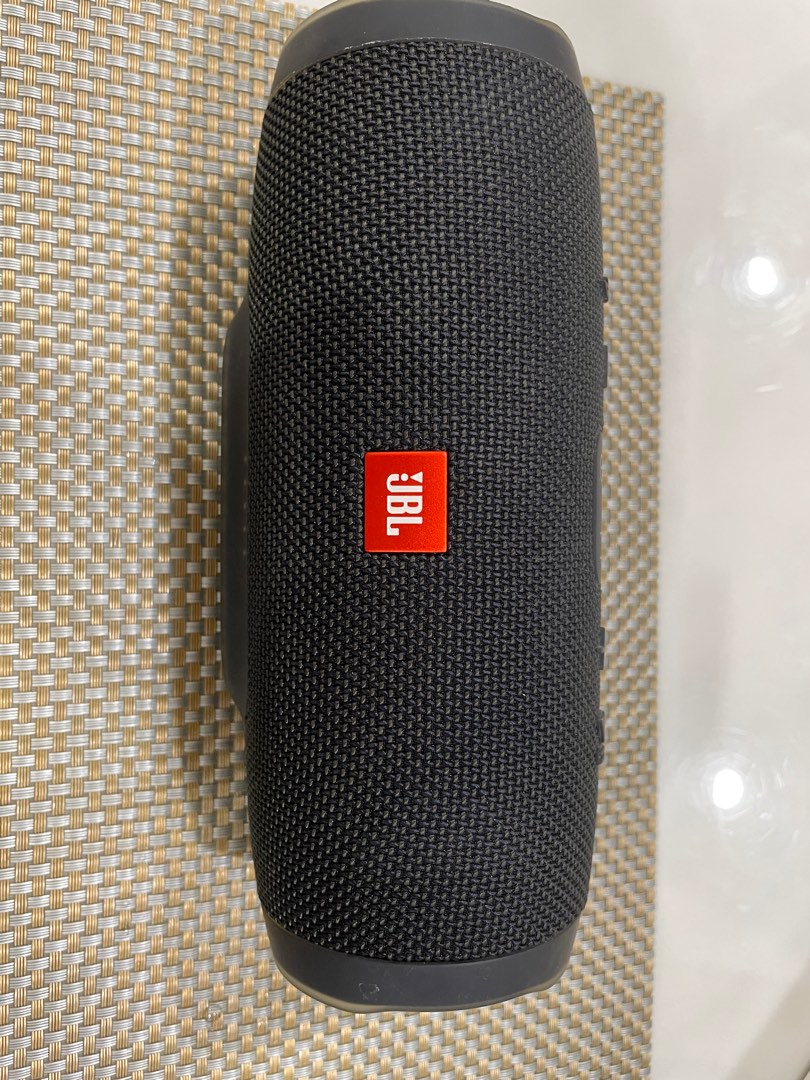 Jbl charge shop 3 used