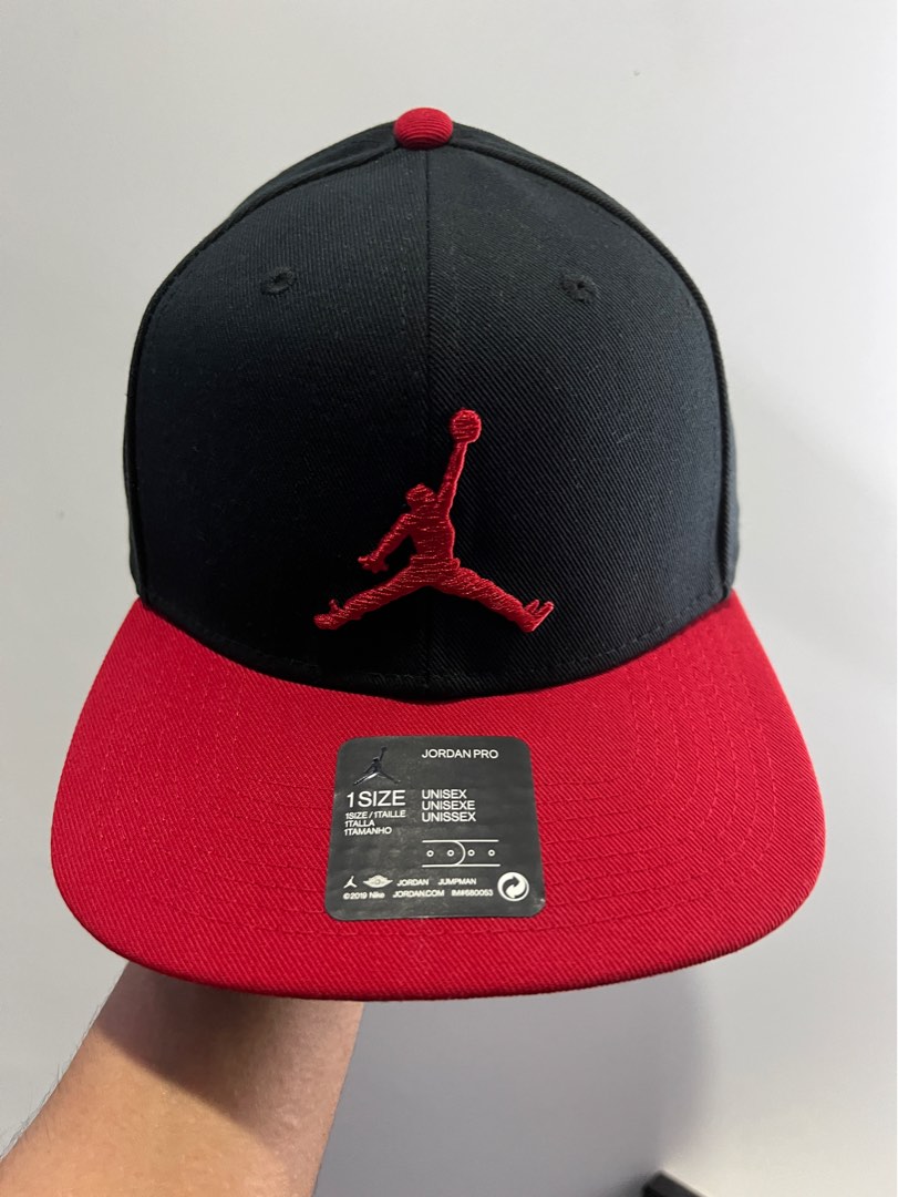 Black and red jordan hat shop