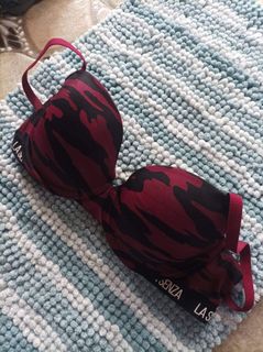 (Category: ) located in . Submitted by kathethings (Listing ID 1185653089, Image 1). Description: .