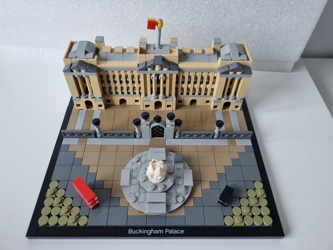 LEGO Buckingham Palace Architecture 21029 , Hobbies &amp; Toys, Toys ...
