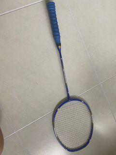 Lining ultra carbon racket 3220