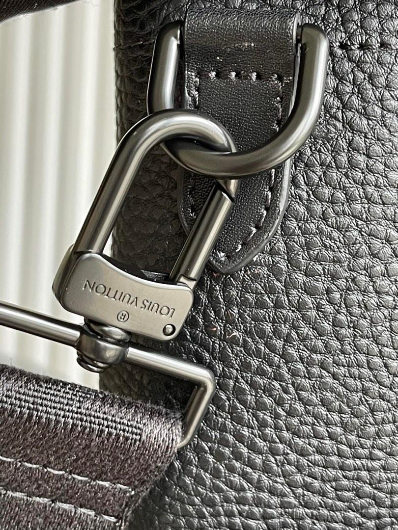 M58479 Louis Vuitton Taurillon Leather Classic Christopher