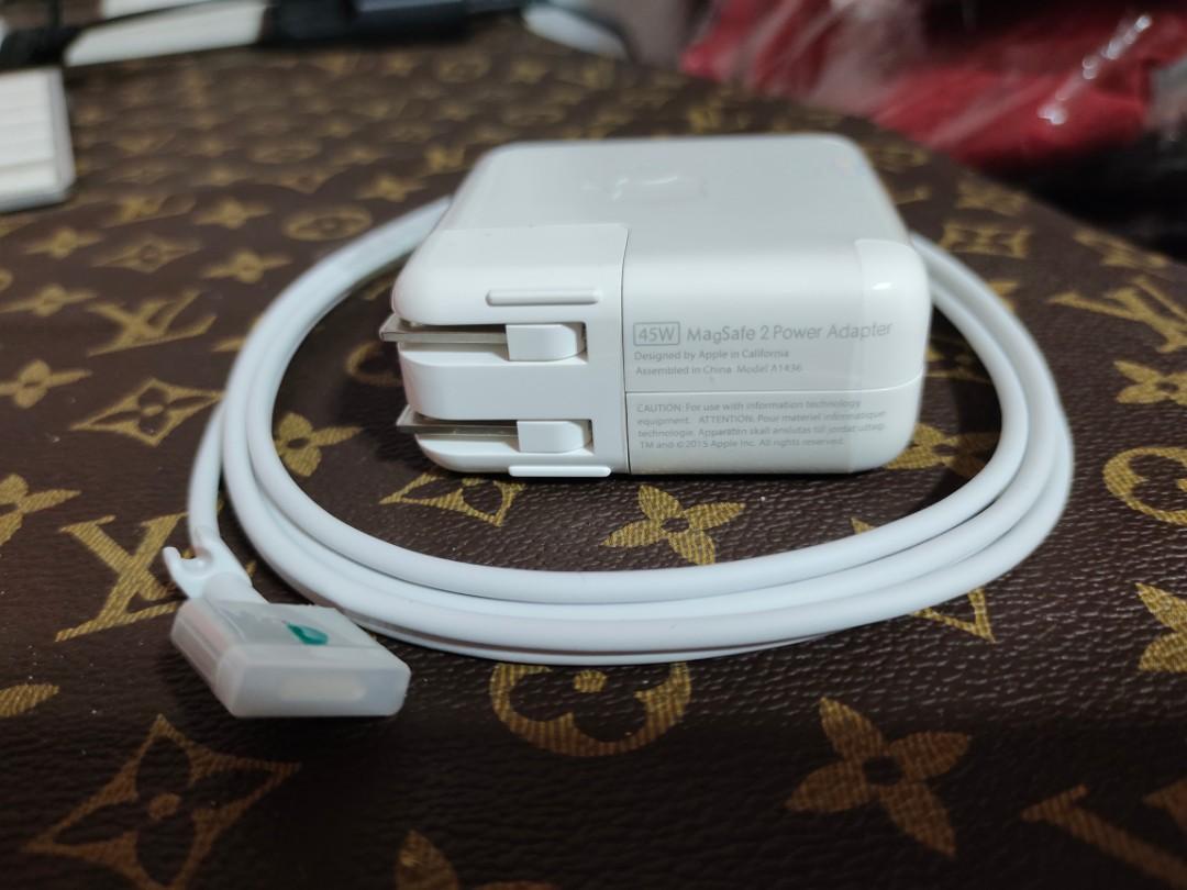 Macbook Air Charger 45W Magsafe2 TTip, Computers & Tech, Parts
