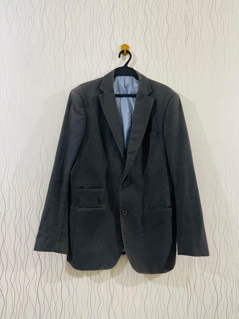 Memo Suit / Blazer Jacket (Category: Coats, Jackets and Outerwear) located in Marikina City. Submitted by justylebasics (Listing ID 1185682729, Image 1). Description: Memo Suit Blazer Jacket Gray - Xtra Large Chest - 21” Length - 31” Sleeves - 26”.