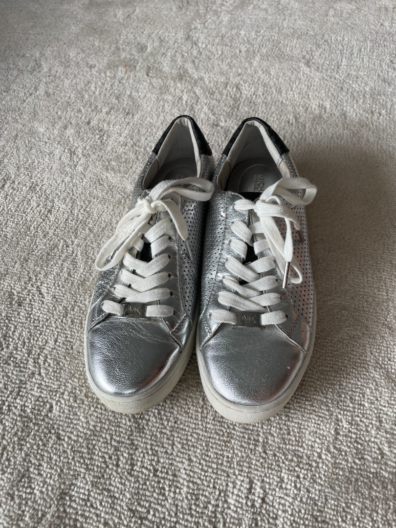 Michael Kors Lace Up Silver Sneakers, Women's Fashion, Footwear, Sneakers  on Carousell