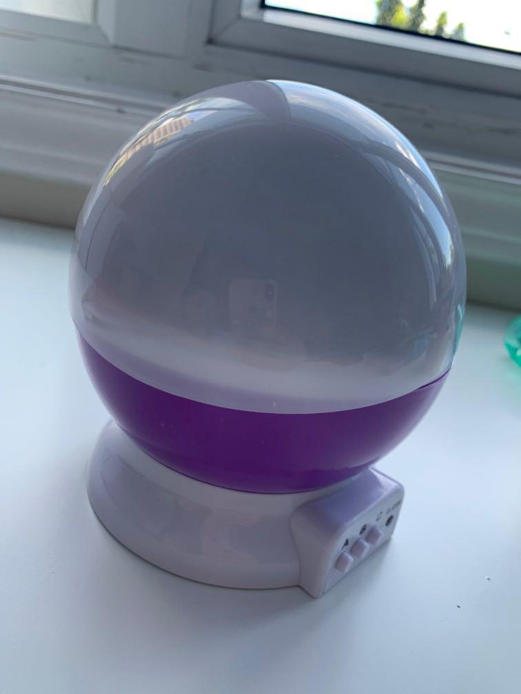Moon & stars projector for kids (Category: Projectors) located in Mandaluyong City. Submitted by shoesnshop (Listing ID 1185534415, Image 2). Description: decluttering and moving out so need these out asap. bought this from lazada back in 2020.