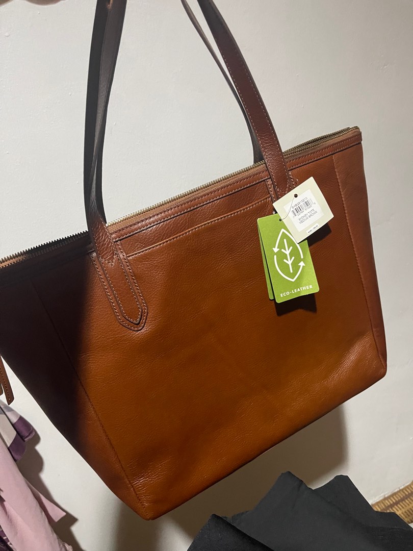 Fossil Sydney tote bag, Women's Fashion, Bags & Wallets, Shoulder Bags on  Carousell