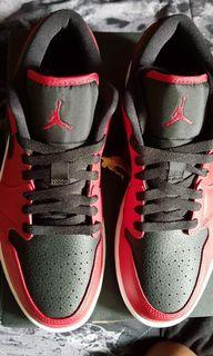 NIKE AJ 1 Low (Reverse bred)