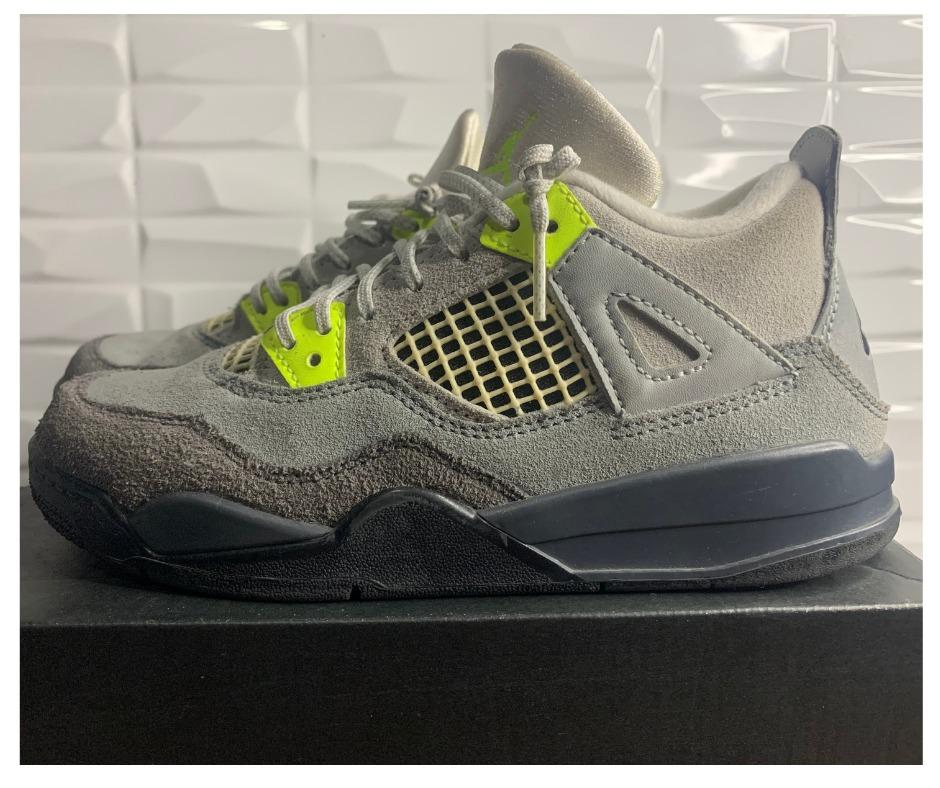 j4 retro off white
