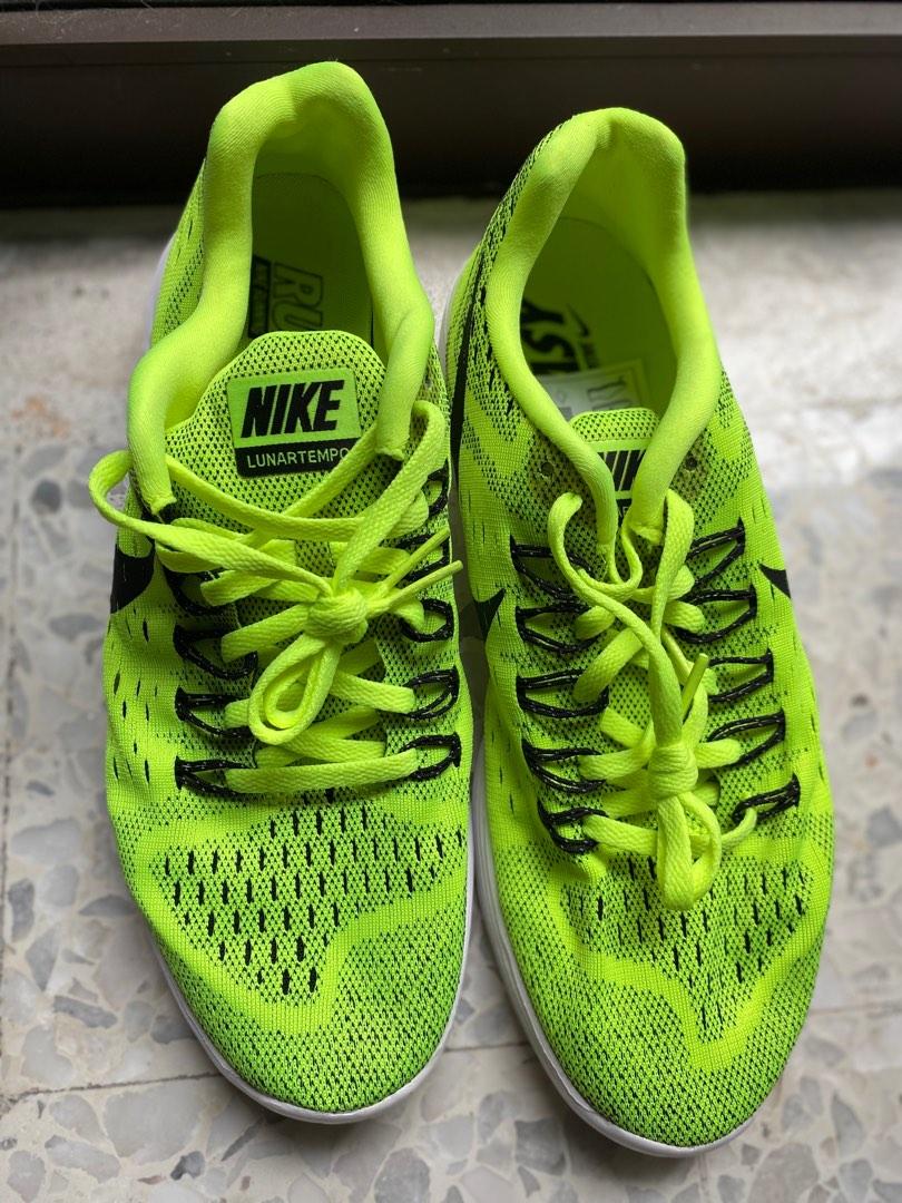 Nike hotsell lunartempo 3