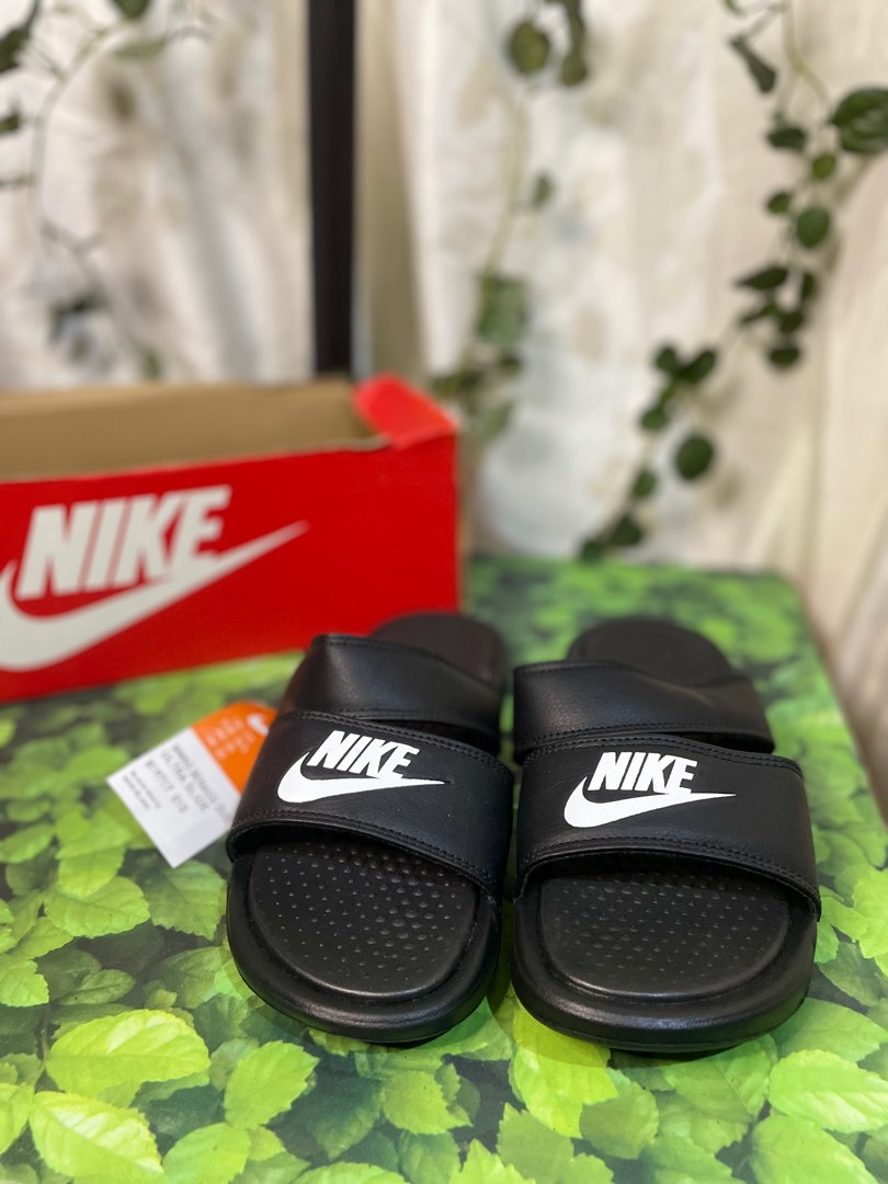 nike shoes slide on