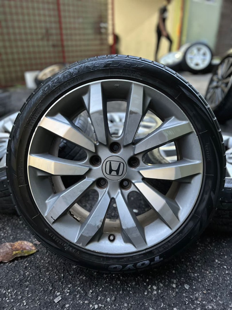 Original 17 inch sport rim Honda Civic fd tyre 70, Auto Accessories on Carousell