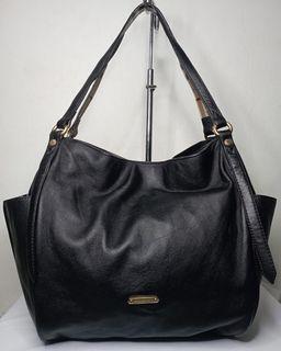 Preloved Burberry Black Shoulder Bag