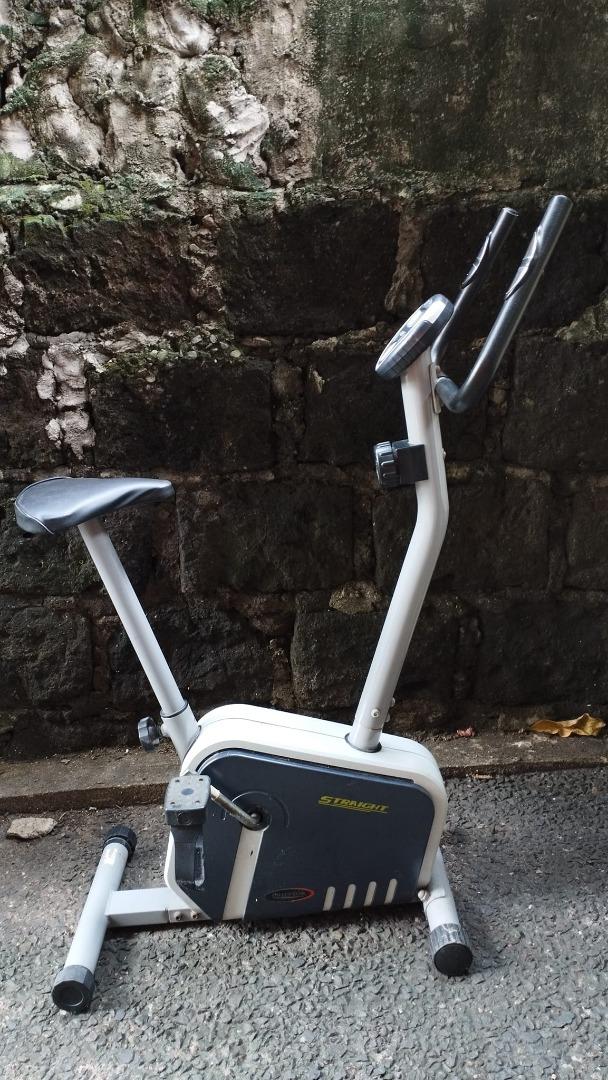Questor Stationary Bike Sports Equipment Exercise Fitness