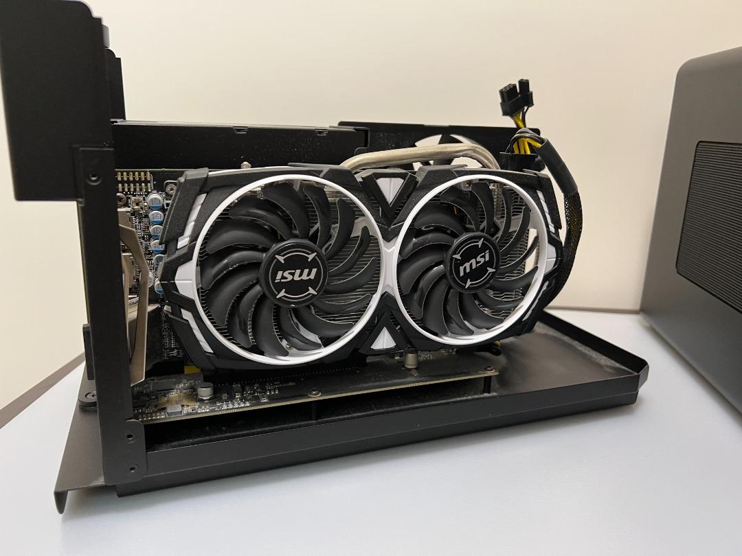 Razer Core X Mercury & Radeon RX6800セット Razer Core X Chroma 外