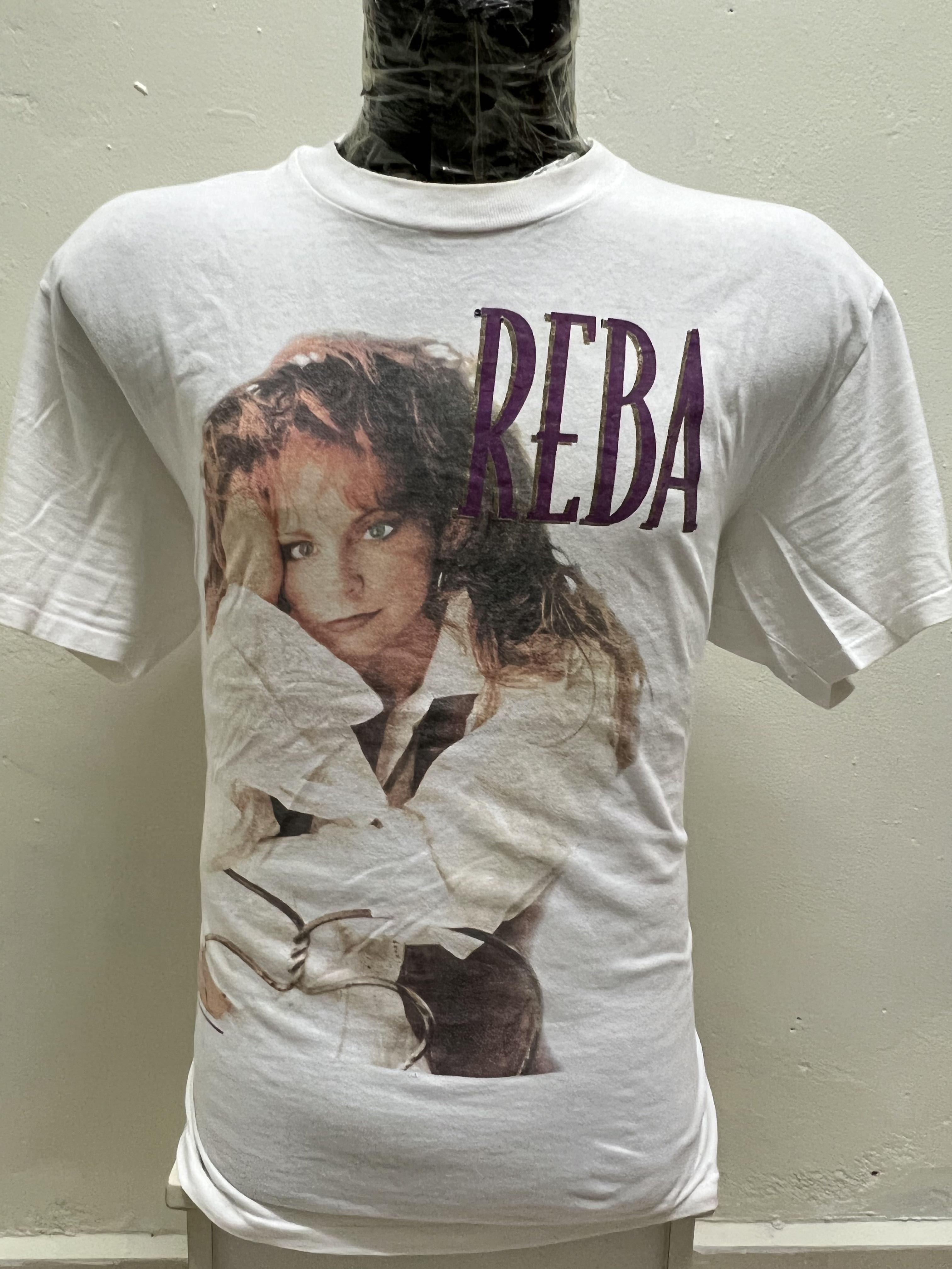 Reba 90s, Men's Fashion, Tops & Sets, Tshirts & Polo Shirts on Carousell