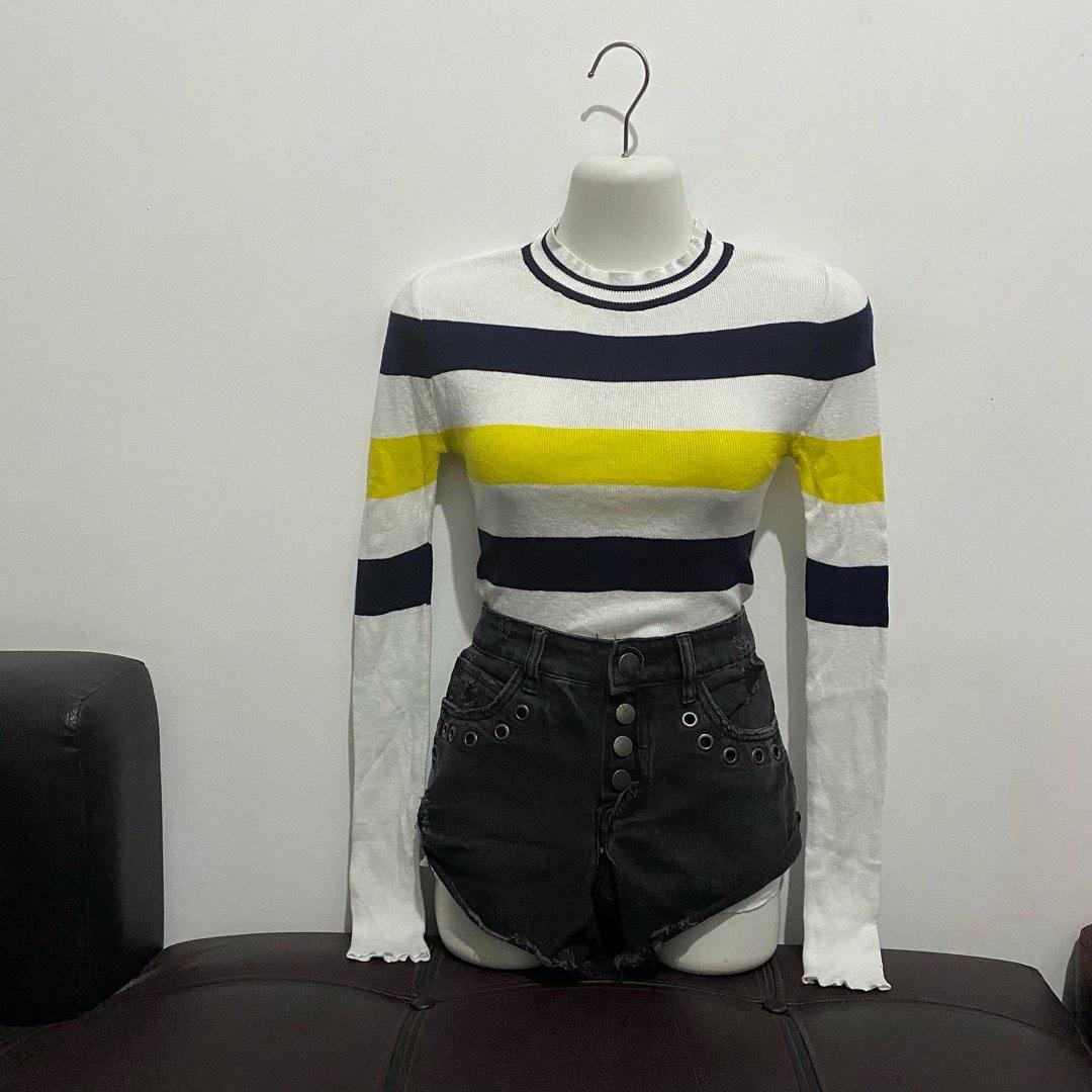 Rib Knit Stripe Putih Kuning Fesyen Wanita Pakaian Wanita Atasan Di Carousell