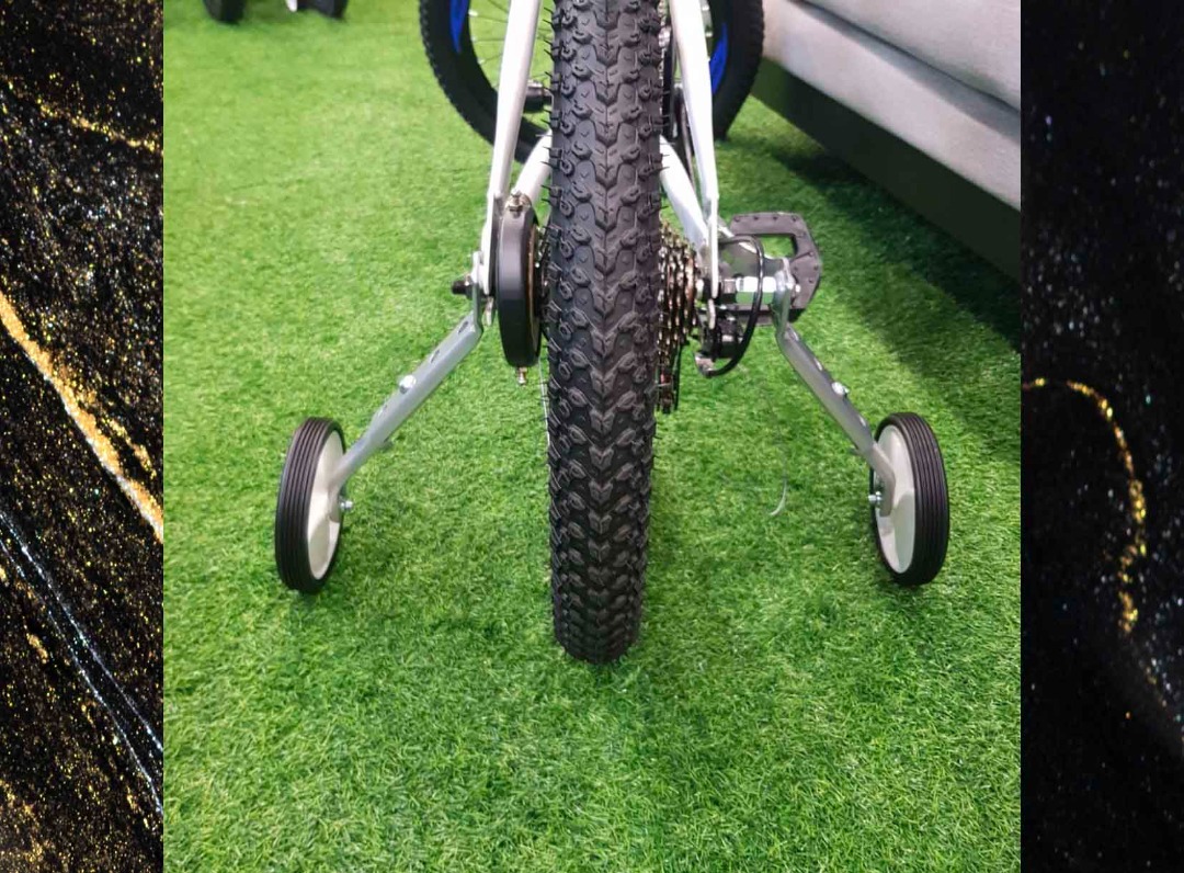 Safe and Sturdy Bicycle Adult and Kids Training Wheels/ Support Wheels